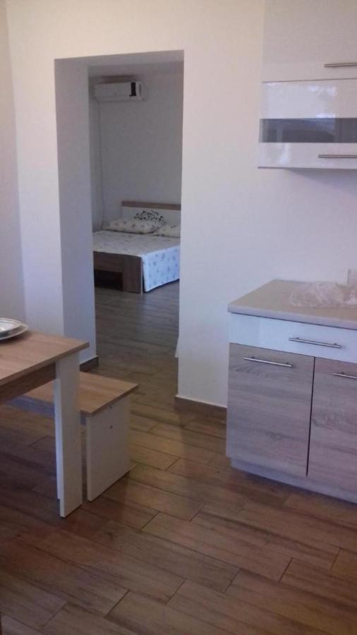 Apartmani Loli Ugljan Zewnętrze zdjęcie